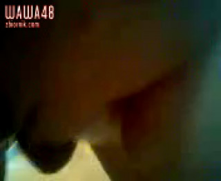 P cwelik zabawia się  dziurką 16.03.2018 g.12.35.mp4