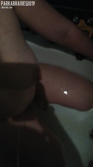 VID_20190806_233512.mp4