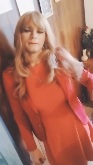 Taki bardziej elegancki look. Co o tym sądzicie ?
