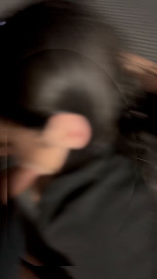 copy_E197D017-8C31-4E58-AFB3-09905124DD72.mov