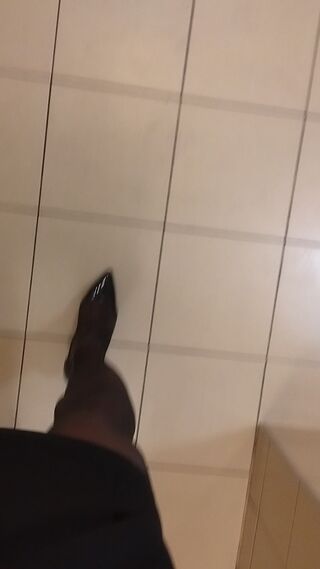 1000030934.mp4