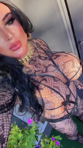 v26044gc0000d9u9m9vog65vf06p4uf0.mp4