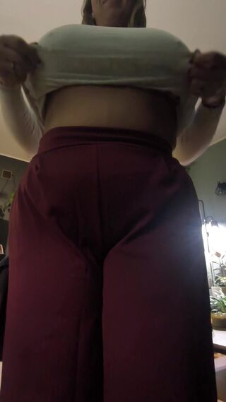 1000037208.mp4